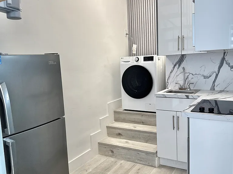 876 NE 81st St #2 — Photo 6