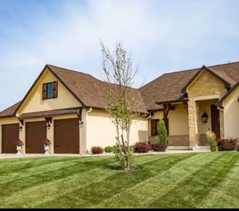 1st image of 5230 Grand Luxe Dr