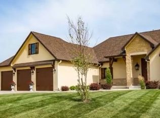 5230 Grand Luxe Dr, Manhattan, KS 66503