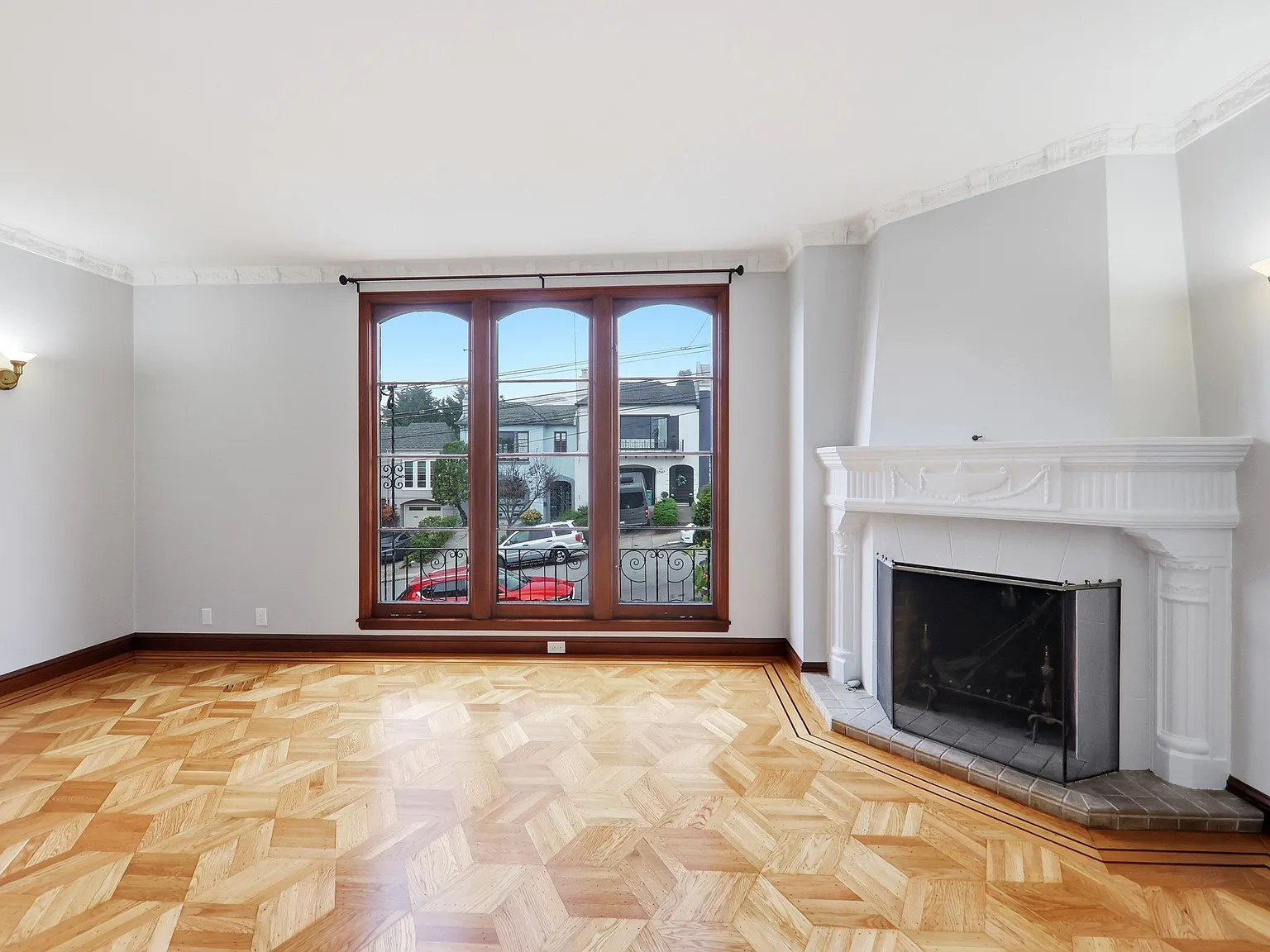 2 bed, 1350 sqft, $7,000 — Photo 3