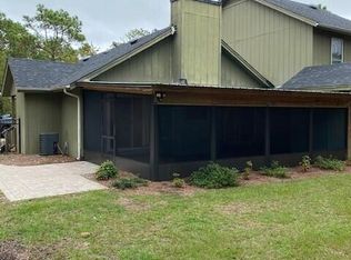 150 Pine Lake Rd, Cape Carteret, NC 28584