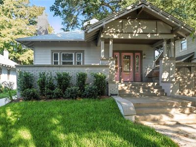 2220 Joseph St, New Orleans, LA, 70115