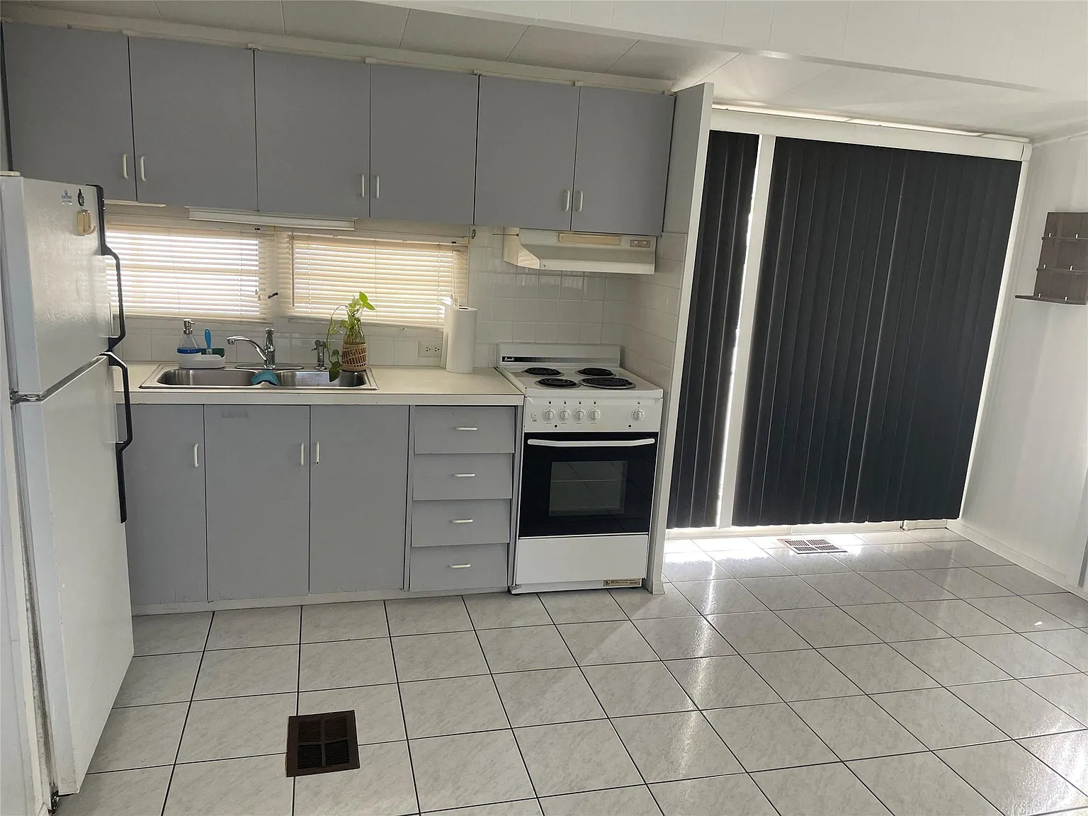 1 bed, 1.0 bath, 504 sqft, $1,600 — Photo 4