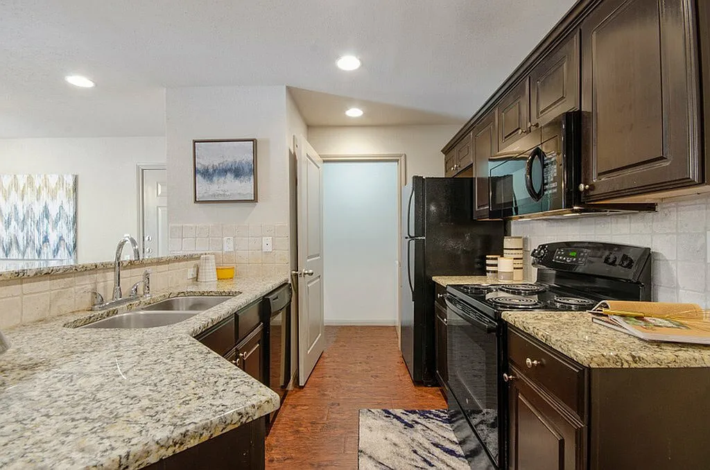 Tinsley Place — Photo 3