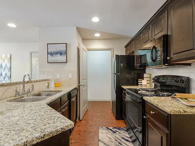 Tinsley Place — Photo 3