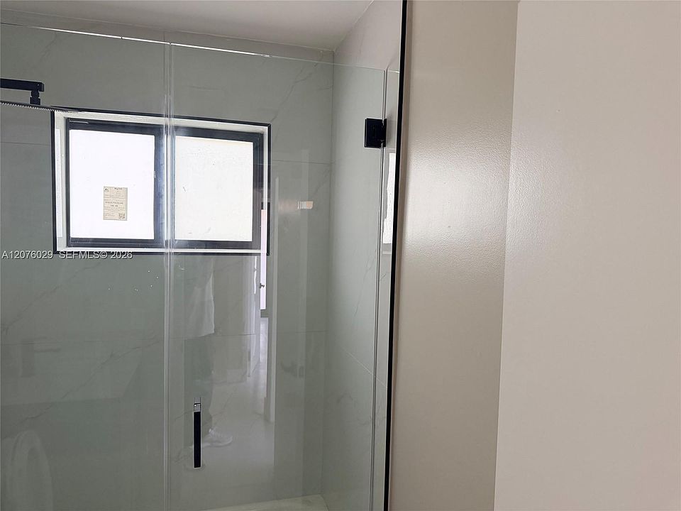 2nd image of 93 NE 59th St APT 3