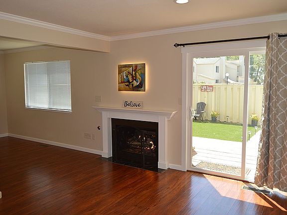 3rd image of 1201 Marina Cir
