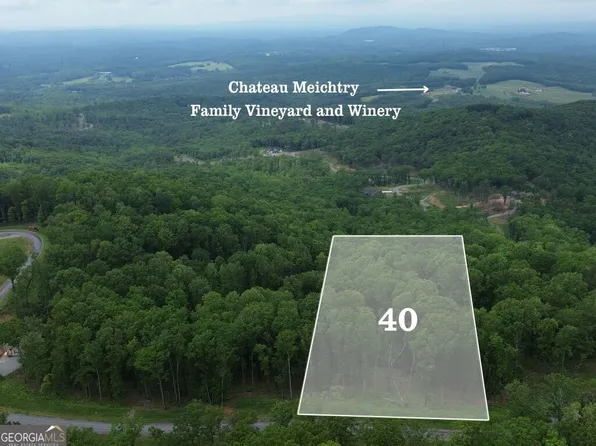 40 High Summit Dr, Talking Rock, GA 30175