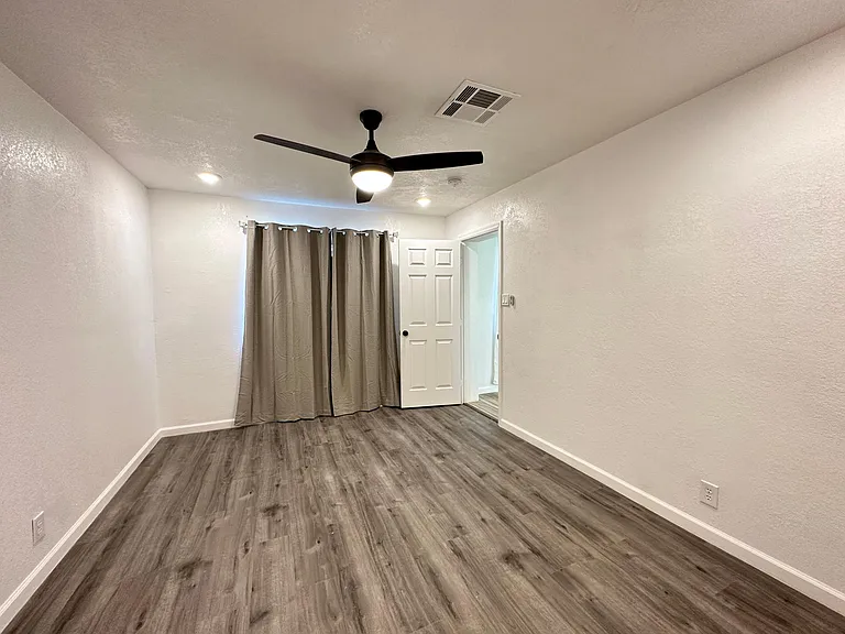 837 W Elna Rae St — Photo 20