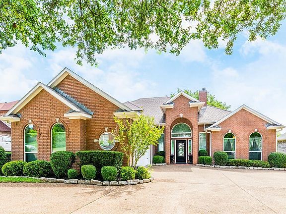 2nd image of 4618 Scenic Dr