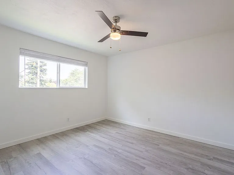 Edgemont Apartments — Photo 48