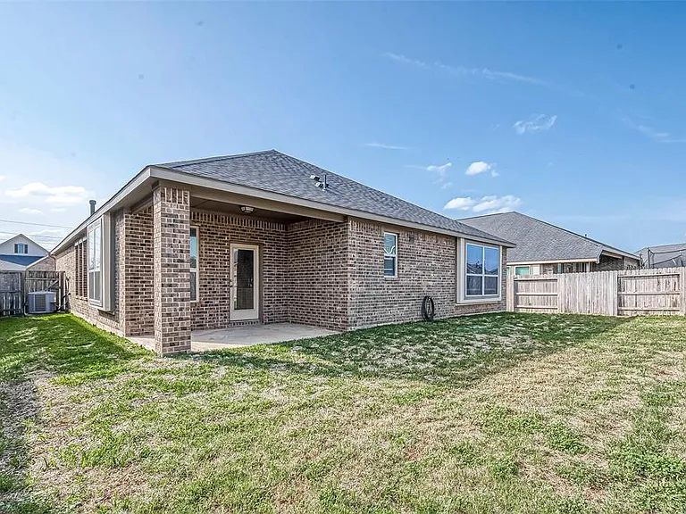 1711 Dominion Heights Ln — Photo 35