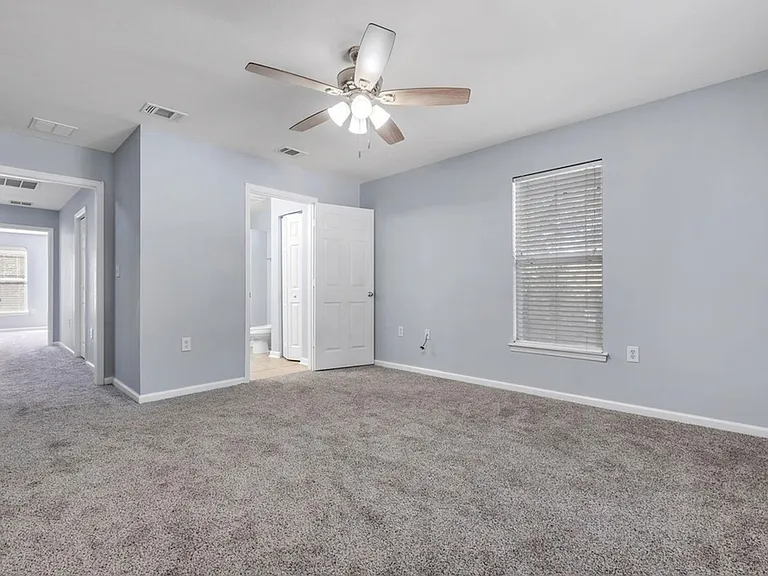 2400 Fred Smith Rd #201 — Photo 15