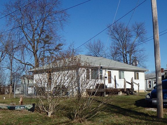 2nd image of 333 N Delaware St