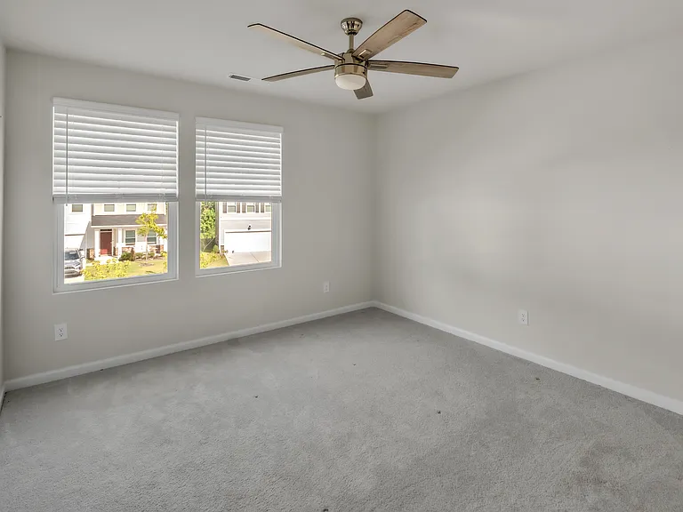 456 Willard Wds Dr — Photo 12