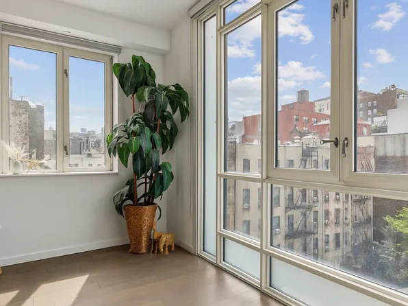 385 First Avenue image 8 of 16