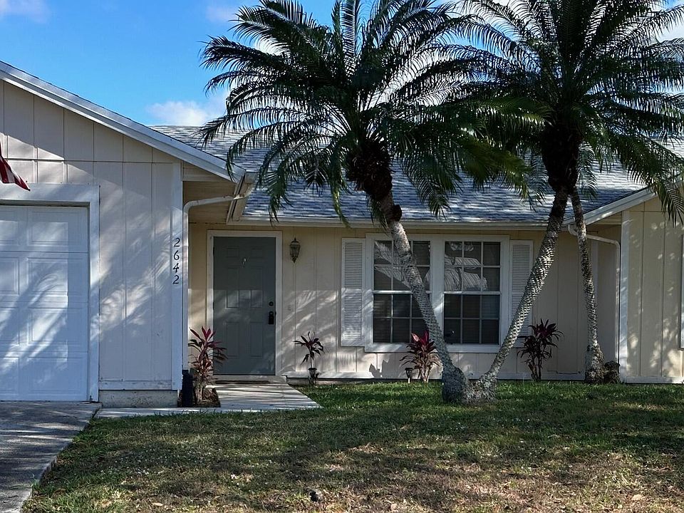 1st image of 2642 SW Cadet Cir