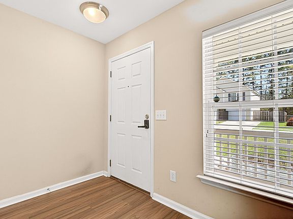 5th image of 110 Avalon Rd