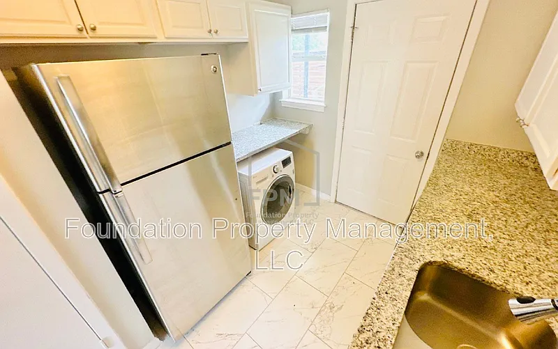 2 bed, 1.0 bath, 750 sqft, $795 — Photo 4