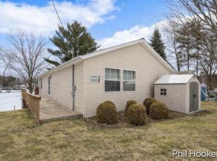 2055 N White Birch Dr, Mears, MI
