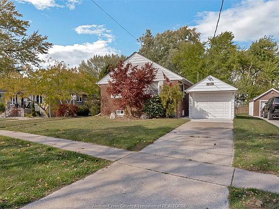 3rd image of 4350 Pleasant Pl