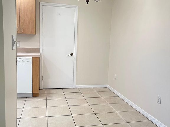 4th image of 29812 70th St N Unit A
