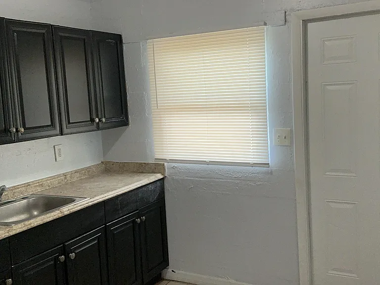739 Long St #741 — Photo 5