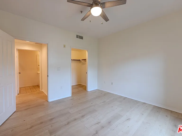 6020 Seabluff Dr #302 — Photo 38
