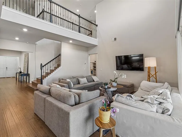 9070 Woodland Forest Rd — Photo 18