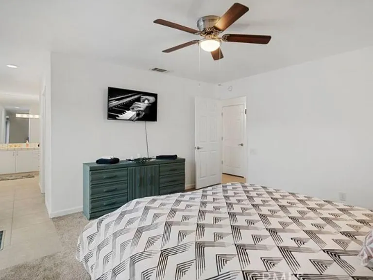 8564 Taft Ct — Photo 13