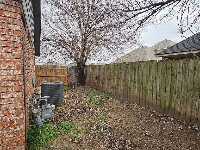 2602 Lonnie Ln — Photo 26
