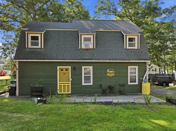 24 Briarcliff Ln, Spencer, MA 01562