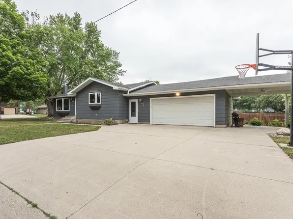 400 6th Ave SE, Pelican Rapids, MN 56572