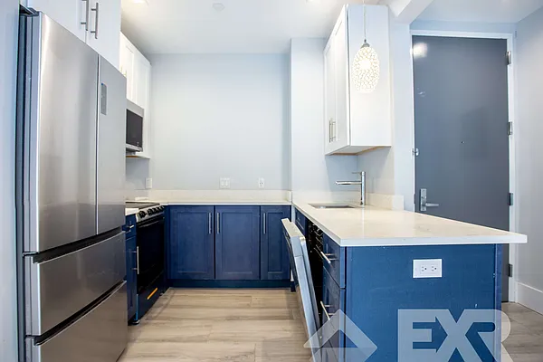 Rented by EXR | media 3