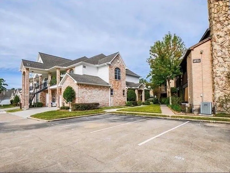 12755 Mill Ridge Dr #905 — Photo 2