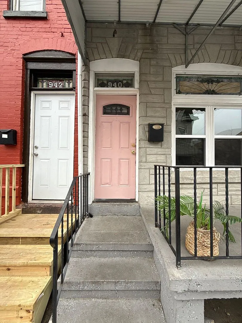 3 Bedroom 1 Bath Home Available For Rent — Photo 1