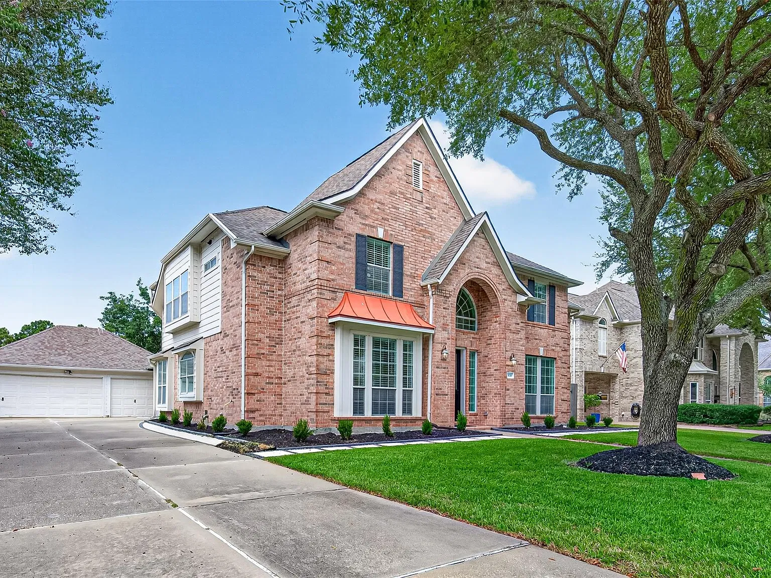 4 bed, 3.5 bath, 3557 sqft, $3,600 — Photo 2