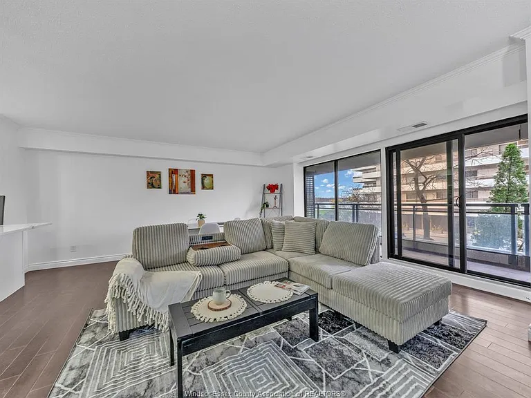 5125 Riverside Dr E #202 — Photo 13