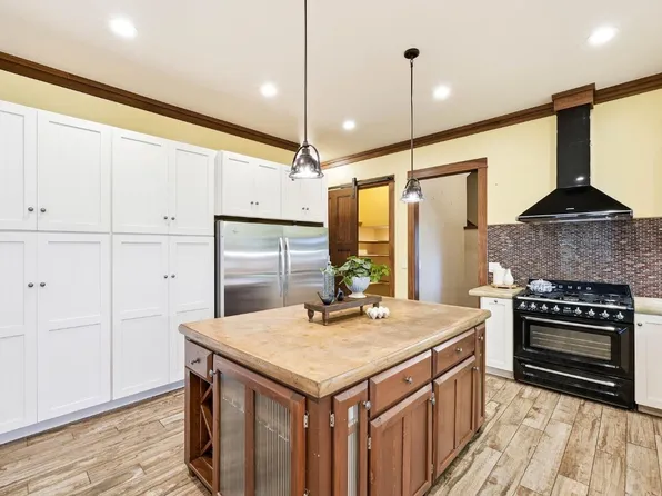 1487 Smith Rd, Yuba City, CA 95993