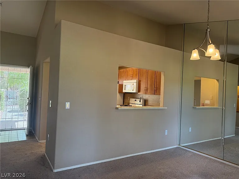 2425 Showcase Dr — Photo 23