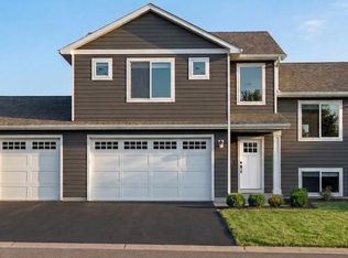 239 Eagle Ridge Dr, Roberts, WI 54023