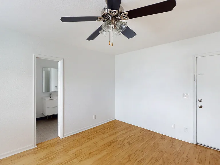 Dining/Living room