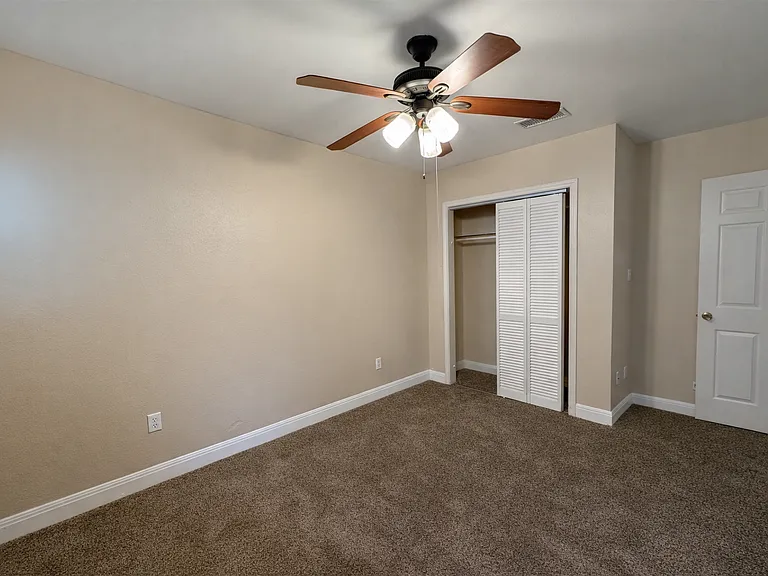3208 Hampton Rd — Photo 11