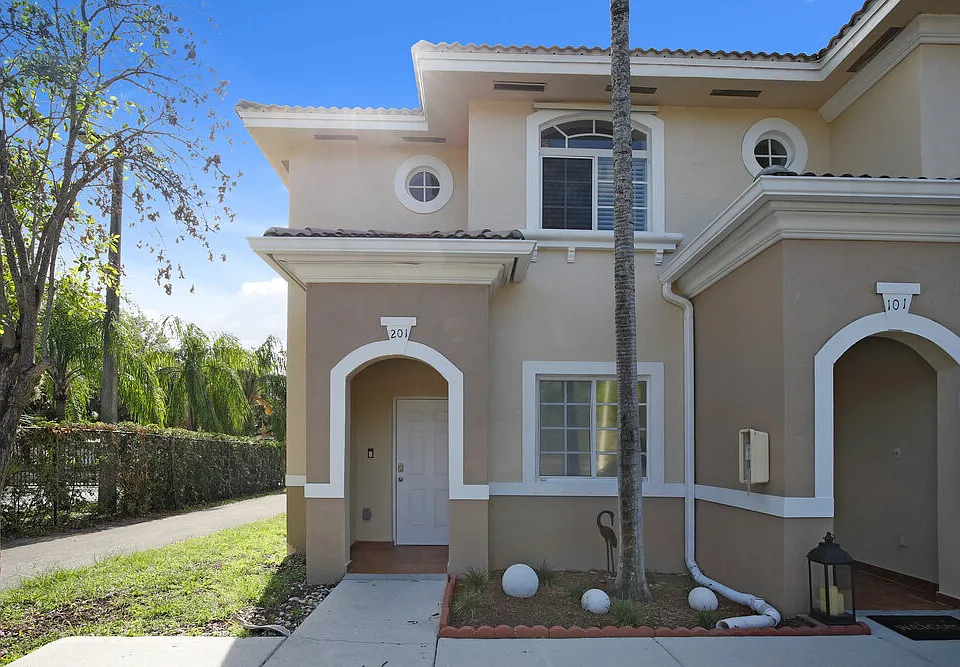 7380 NW 174th Ter #201