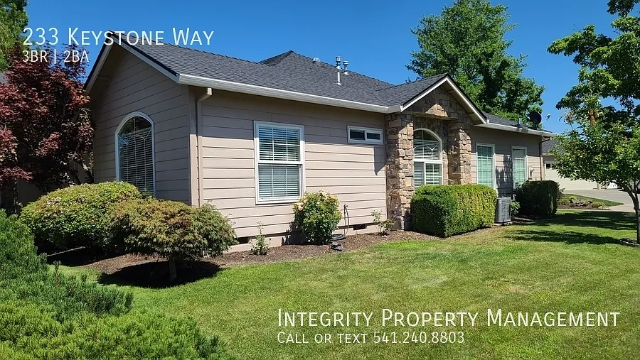 3 bed, 1945 sqft, $2,500 — Photo 3