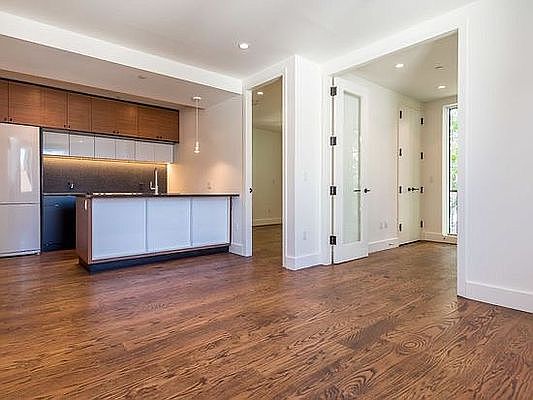 1st image of 188 Hawthorne St #3LI