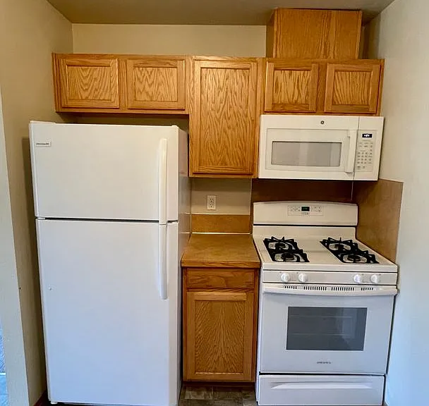 725-727 Crystal Springs Rd NW — Photo 11