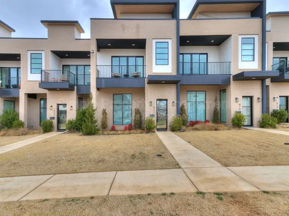 821 NW 8th St, Oklahoma City, OK 73106