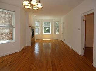 2306 W Addison St, Chicago, IL 60618