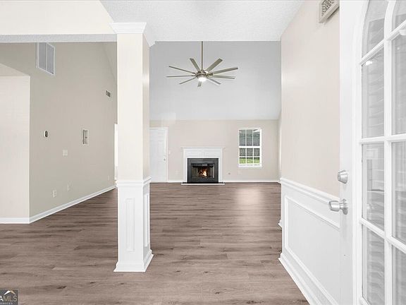 4th image of 1457 Shelnut Ct